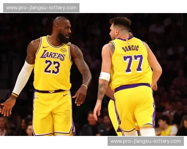 巅峰对决的艺术:湖人vs掘金,一场永不落幕的“西部总决赛”深度回放全纪实